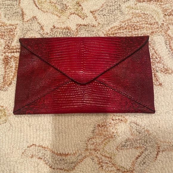 Michael Kors Red Lizard Clutch- like new - Picture 1 of 6